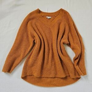 American Eagle v neck sweater